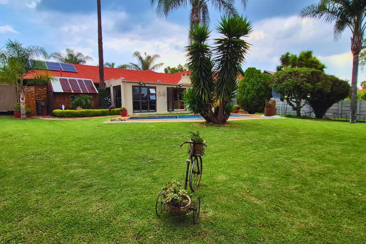 House For Sale in Birchleigh North - Photo 2