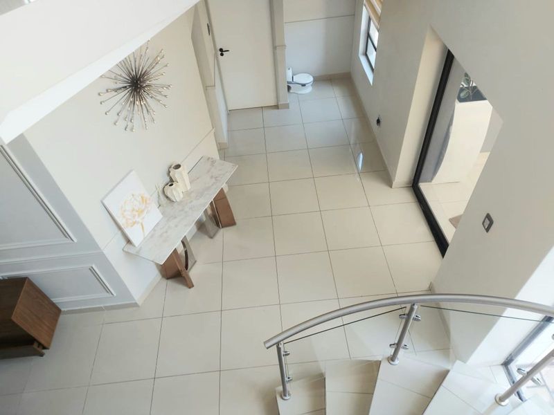 House For Sale in Savannah Country Estate - Photo 2