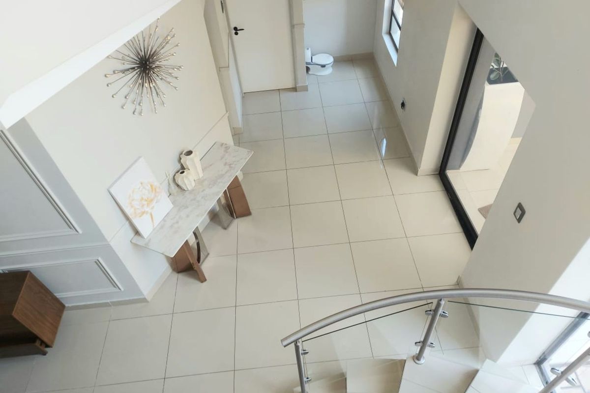 House For Sale in Savannah Country Estate - Photo 2