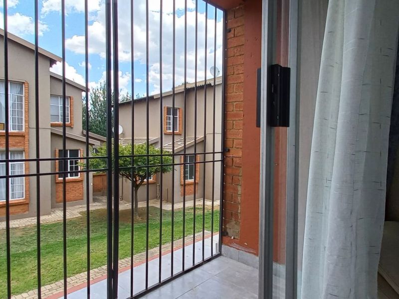 Apartment For Sale in Honeydew Grove - Photo 9