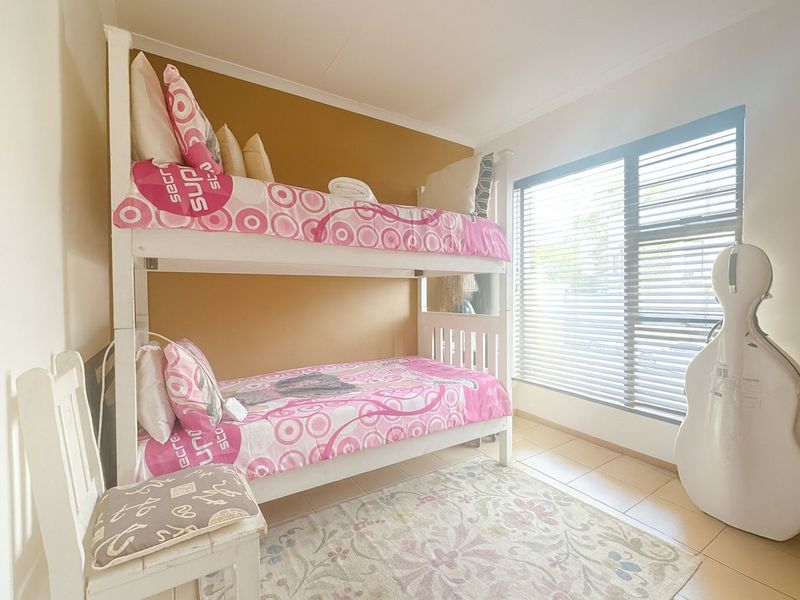 House For Sale in Craigavon - Photo 6