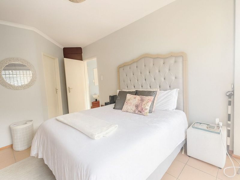 House For Sale in Craigavon - Photo 5