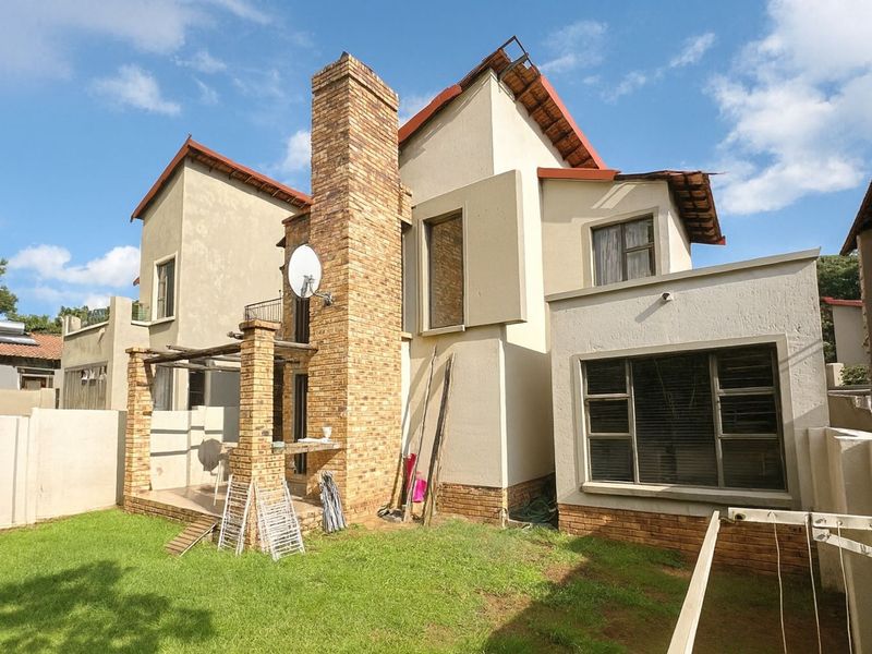 House For Sale in Craigavon - Photo 3