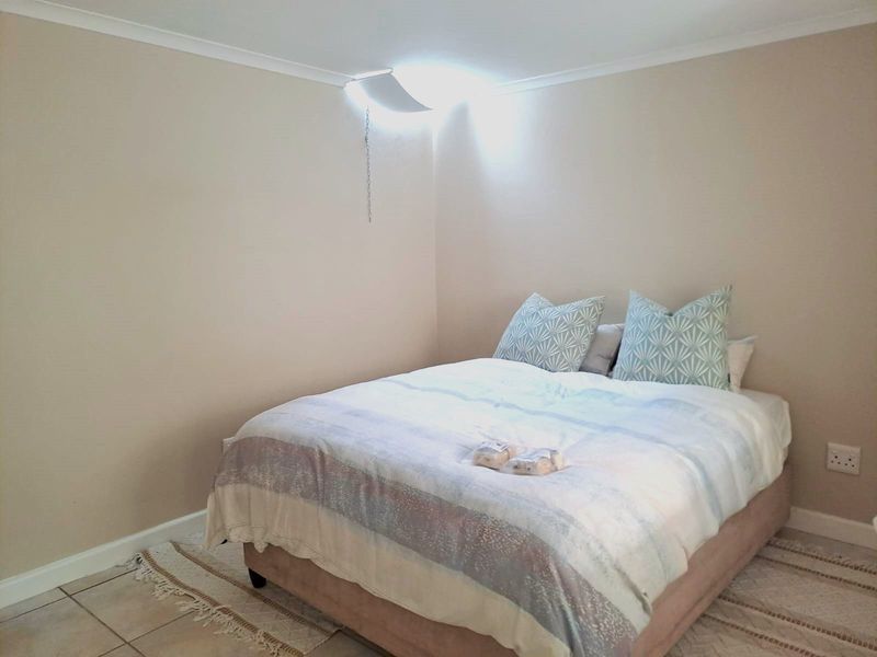 Apartment To Rent in Old Place - Photo 3