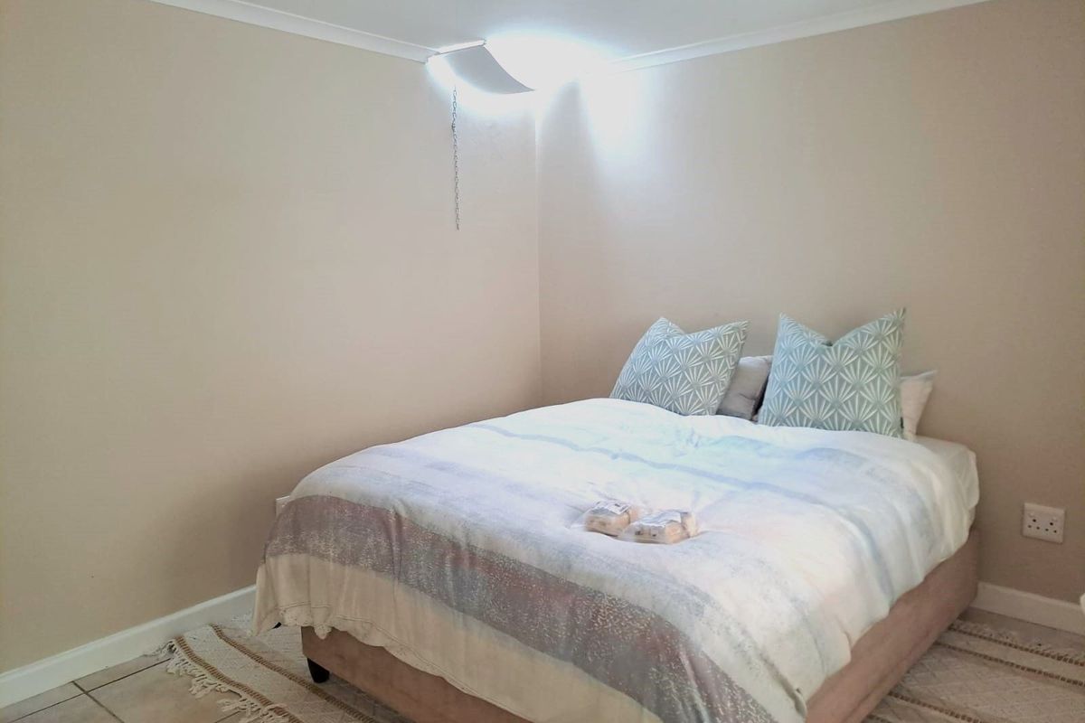 Apartment To Rent in Old Place - Photo 3