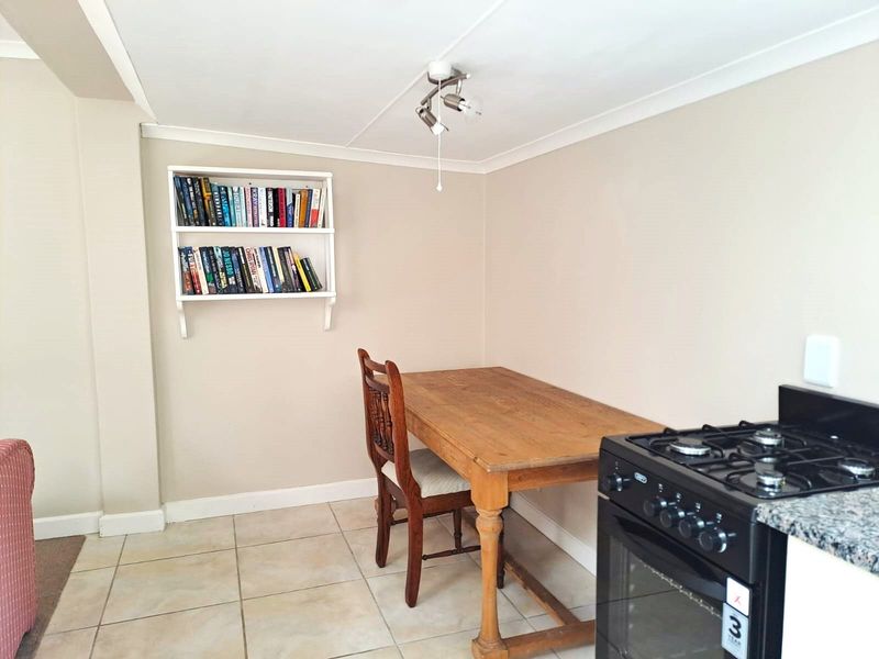 Apartment To Rent in Old Place - Photo 2