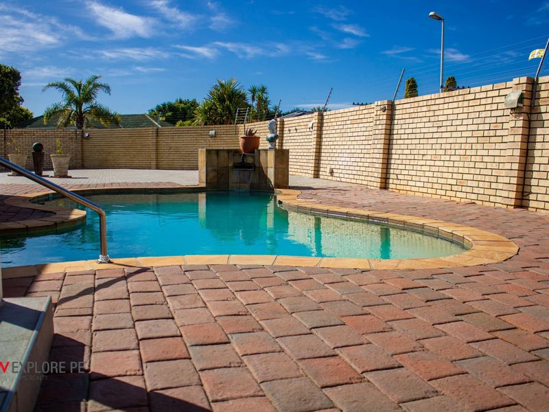 House For Sale in Summerstrand - Photo 8