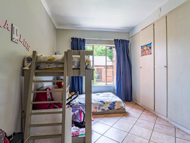 Townhouse For Sale in Monavoni - Photo 7