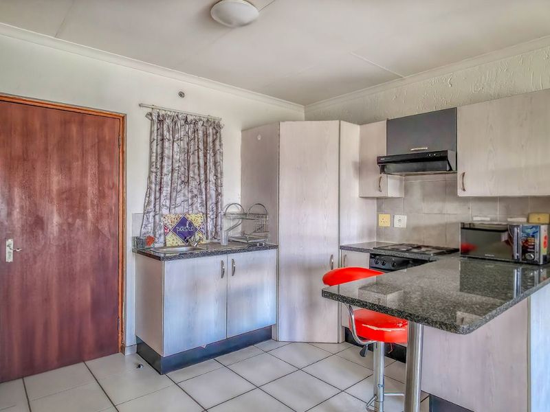 Apartment For Sale in Ferndale - Photo 4