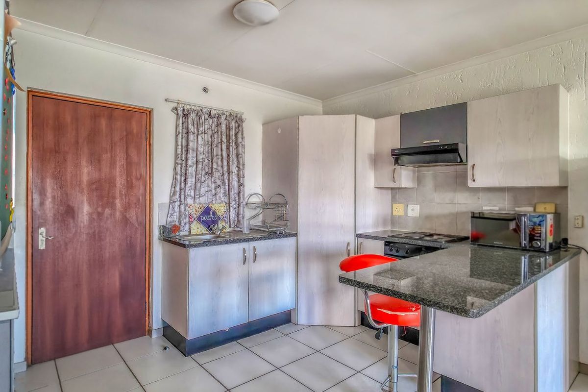 Apartment For Sale in Ferndale - Photo 4