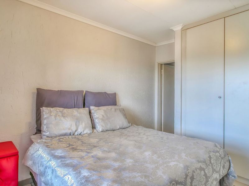 Apartment For Sale in Ferndale - Photo 10