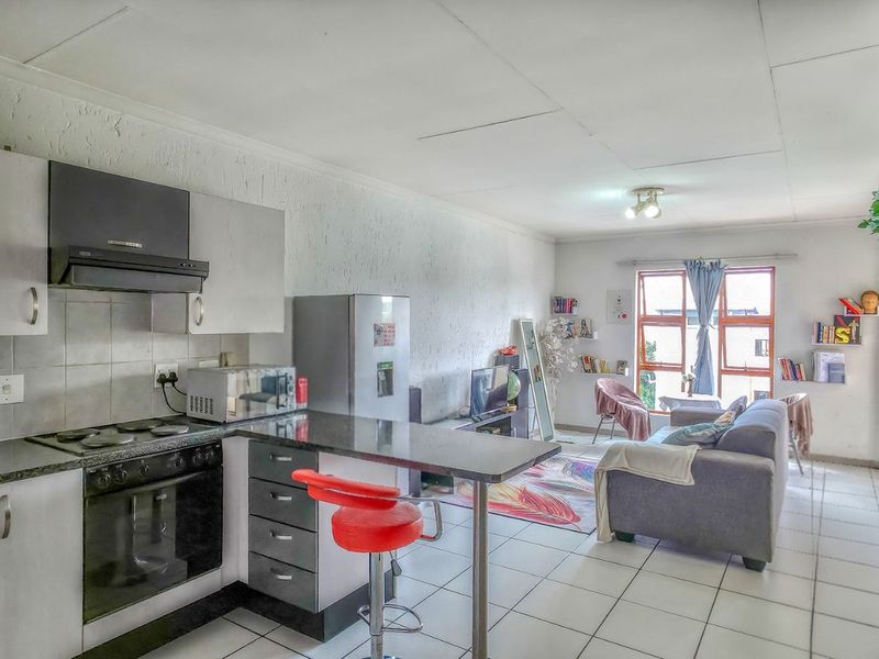 Apartment For Sale in Ferndale - Photo 2