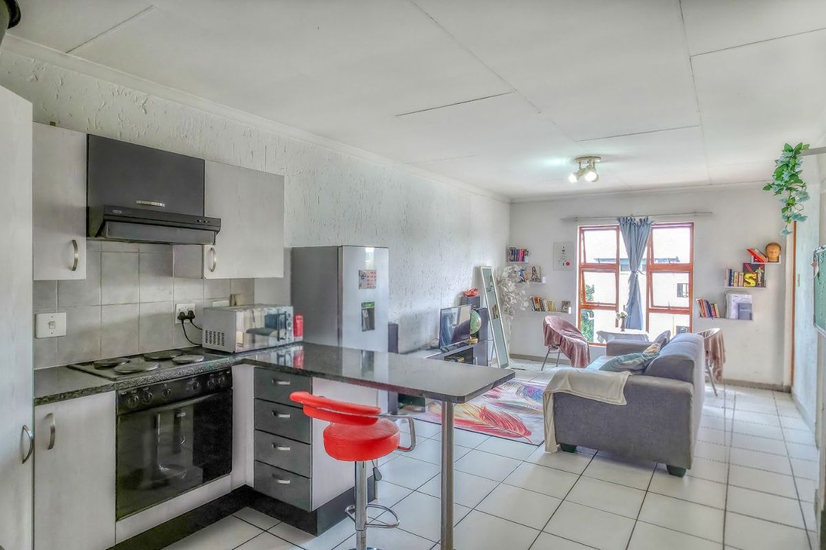 Apartment For Sale in Ferndale - Photo 2