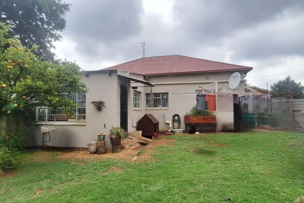 House For Sale in Krugersdorp West - Photo 2