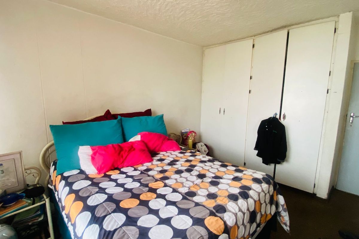 Apartment For Sale in Pretoria West - Photo 5