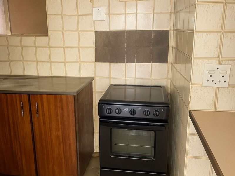 Apartment For Sale in Pretoria West - Photo 2