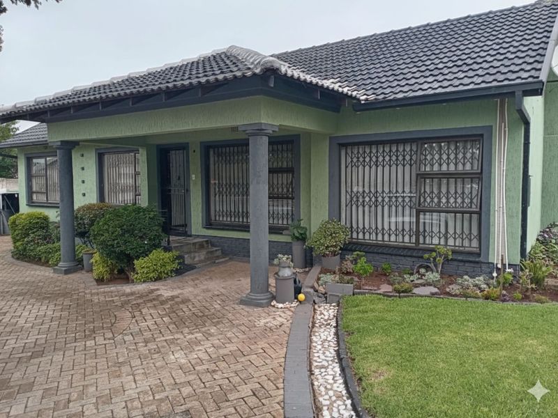 House For Sale in Witpoortjie - Photo 6