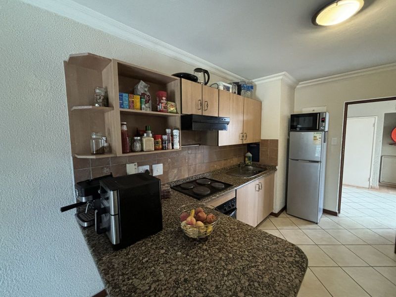 Apartment For Sale in Hatfield - Photo 2