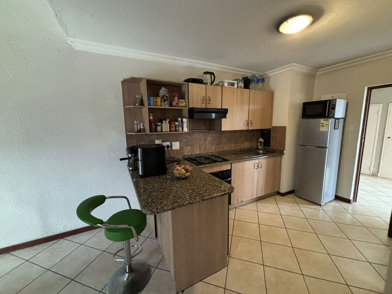 Apartment For Sale in Hatfield - Photo 3