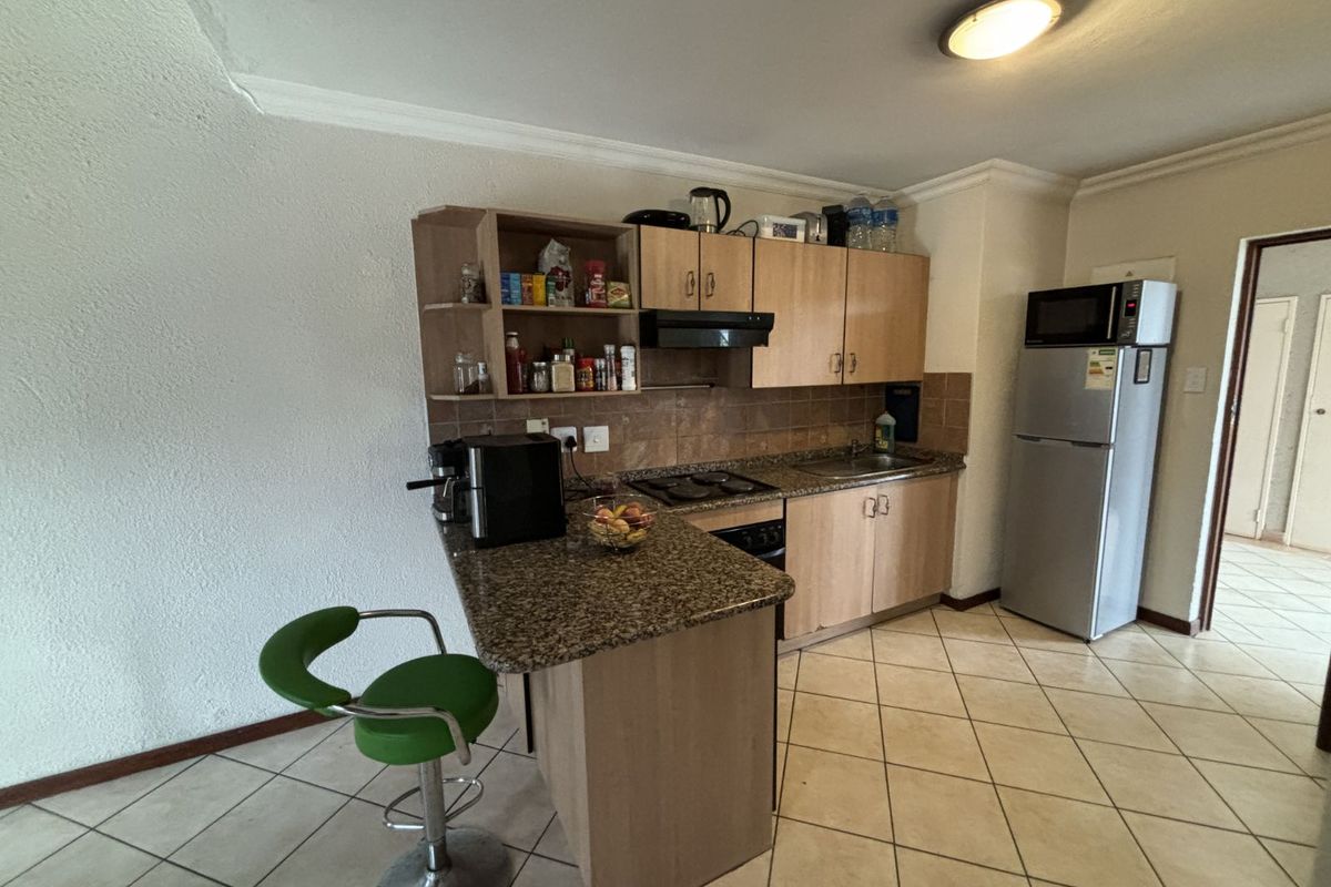 Apartment For Sale in Hatfield - Photo 3