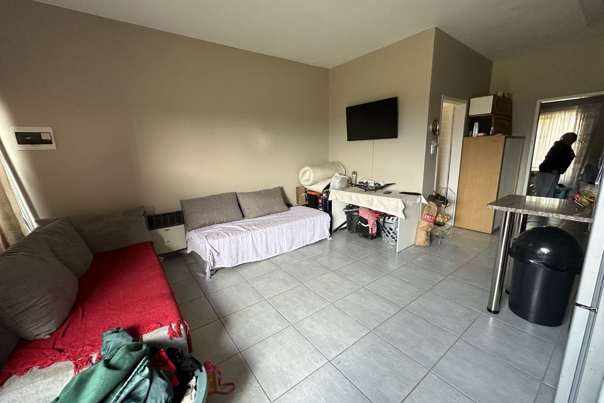 Apartment For Sale in Terra Nova - Photo 2