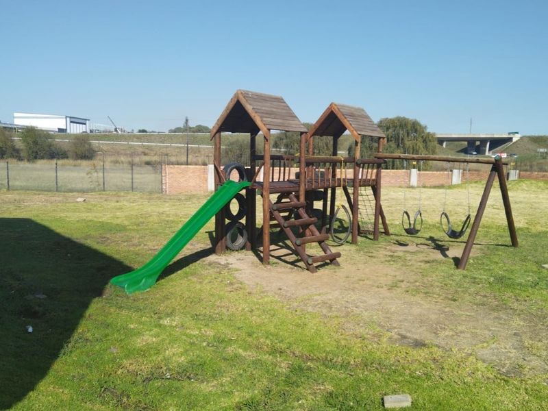 Apartment For Sale in Terra Nova - Photo 8