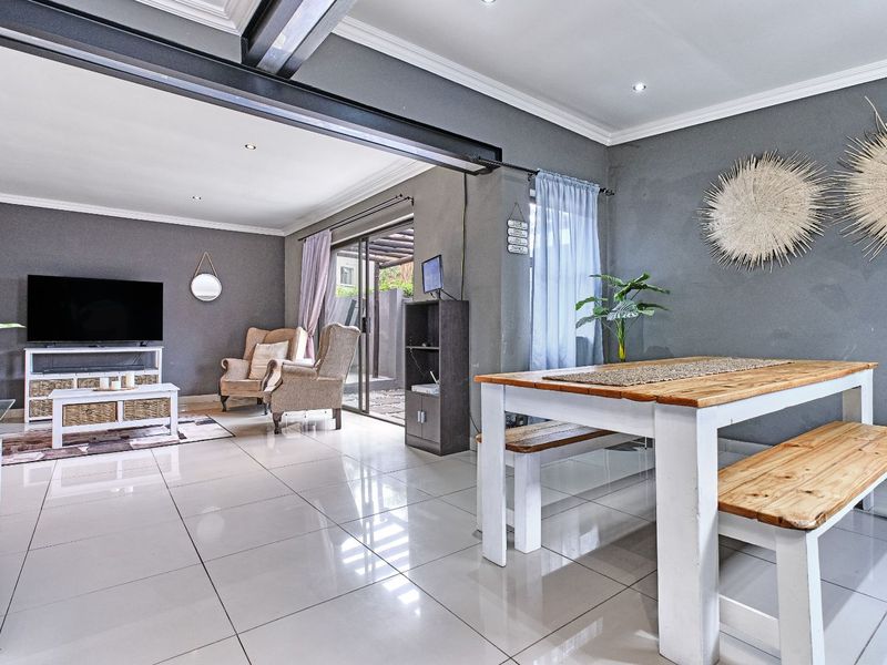 House For Sale in Greymont - Photo 2