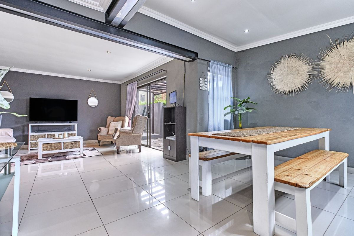 House For Sale in Greymont - Photo 2