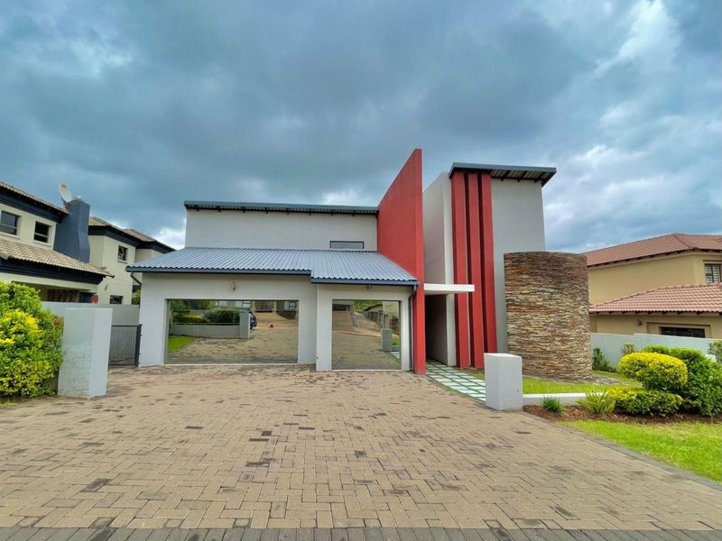 House For Sale in Magaliesberg Country Estate - Photo 2