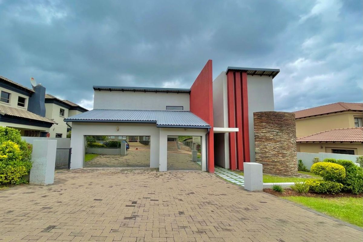 House For Sale in Magaliesberg Country Estate - Photo 2