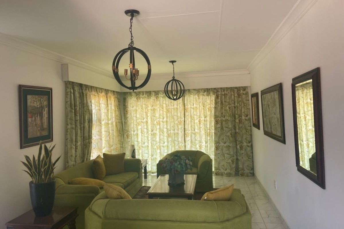 House For Sale in Heatherview - Photo 5