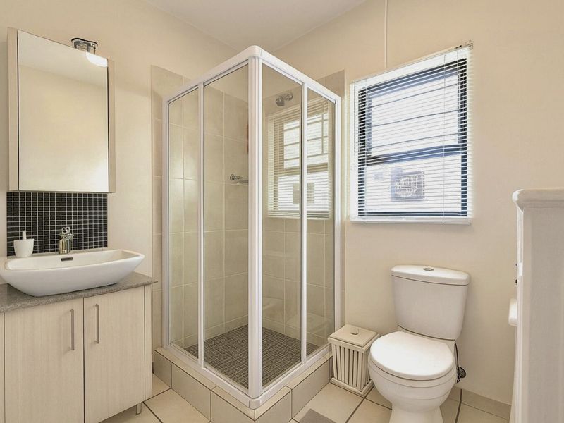 Apartment For Sale in Douglasdale - Photo 10