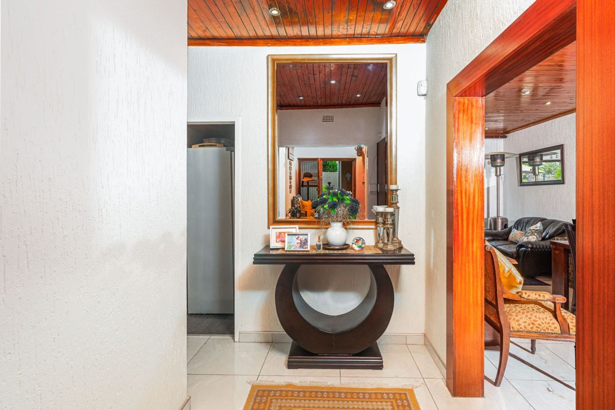 House For Sale in Blairgowrie - Photo 4