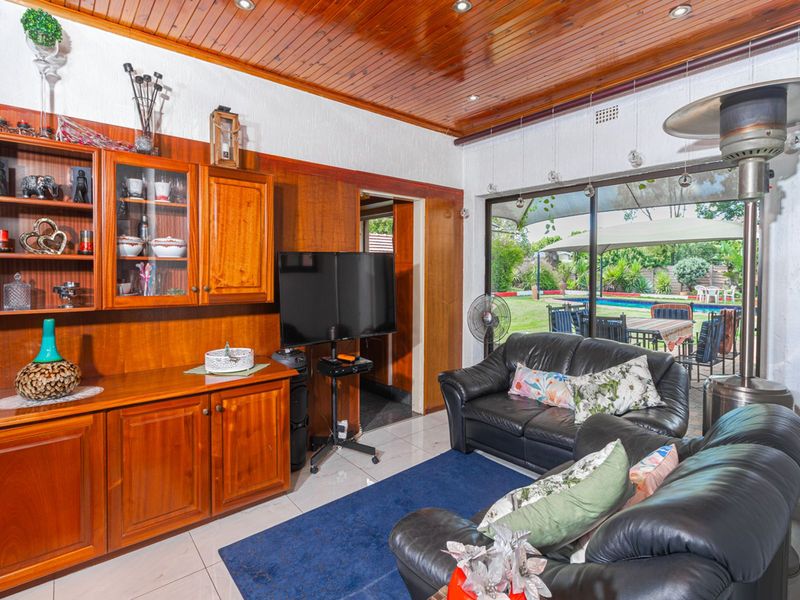 House For Sale in Blairgowrie - Photo 8