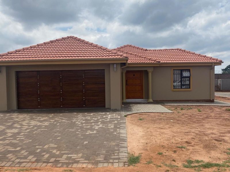 House For Sale in The Orchards - Photo 5