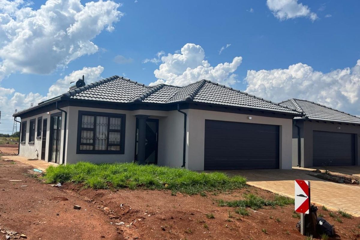 House For Sale in The Orchards - Photo 3