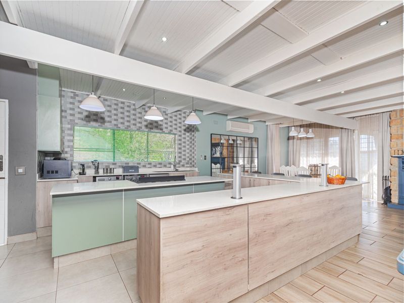 House For Sale in Quellerina - Photo 4