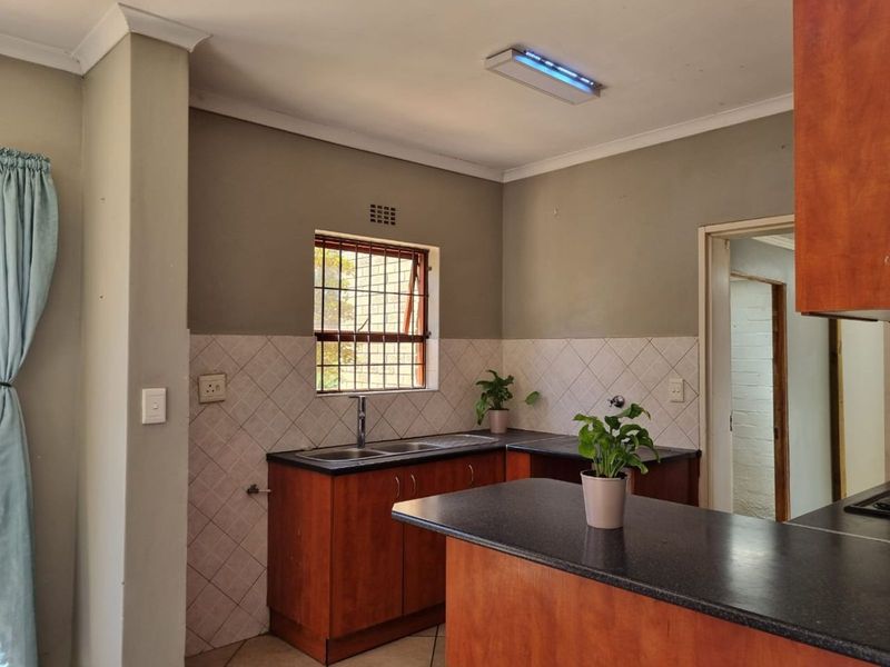 Townhouse For Sale in Zonnendal - Photo 4