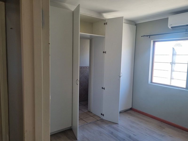 Townhouse For Sale in Zonnendal - Photo 9