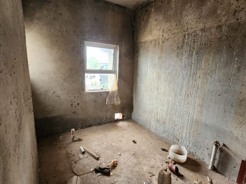 House For Sale in Woodlands - Photo 10