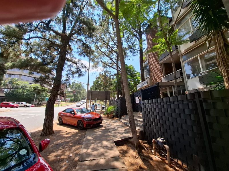 Apartment For Sale in Arcadia - Photo 2