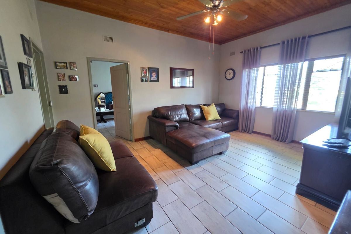 House For Sale in Hadison Park - Photo 3