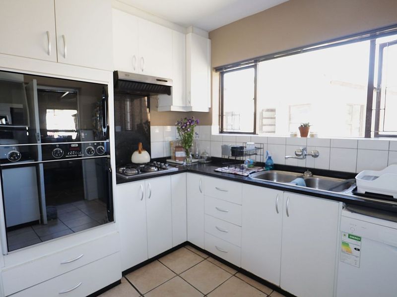 House For Sale in Zoo Park - Photo 10