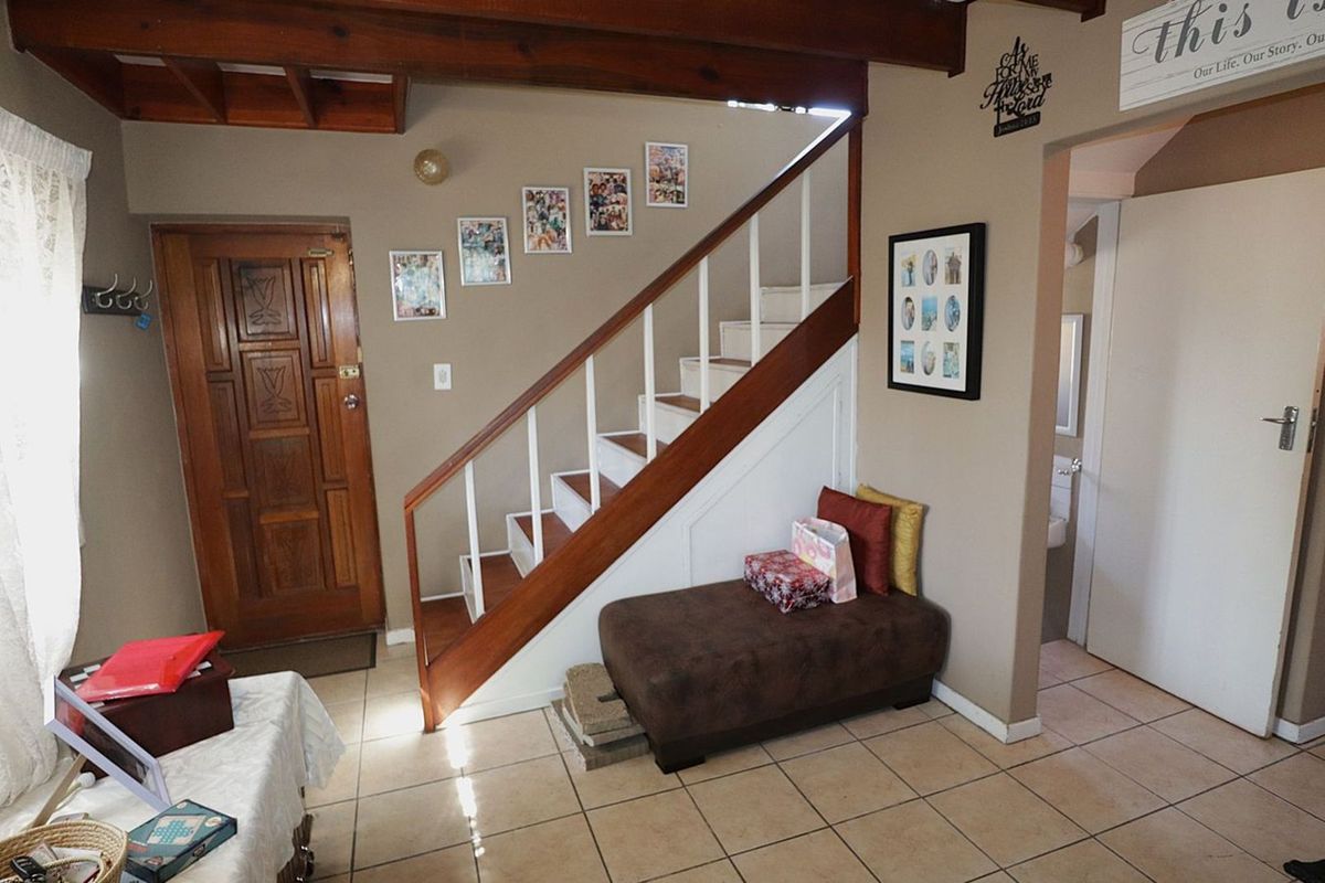 House For Sale in Zoo Park - Photo 3