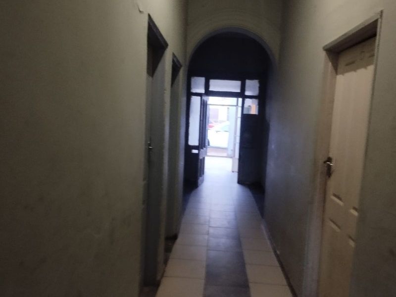 House For Sale in Yeoville - Photo 3
