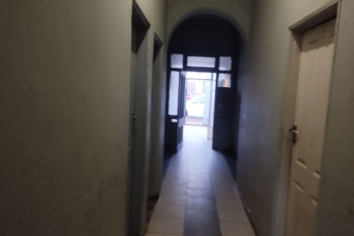House For Sale in Yeoville - Photo 3