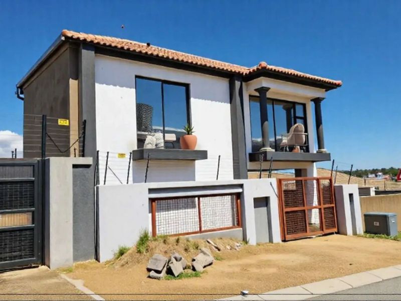 House For Sale in Riverside View - Photo 2