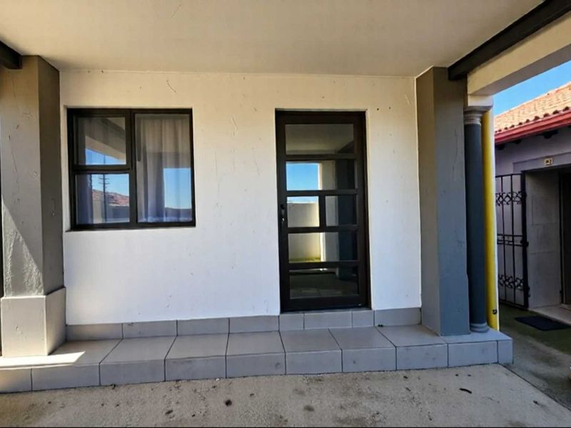 House For Sale in Riverside View - Photo 4