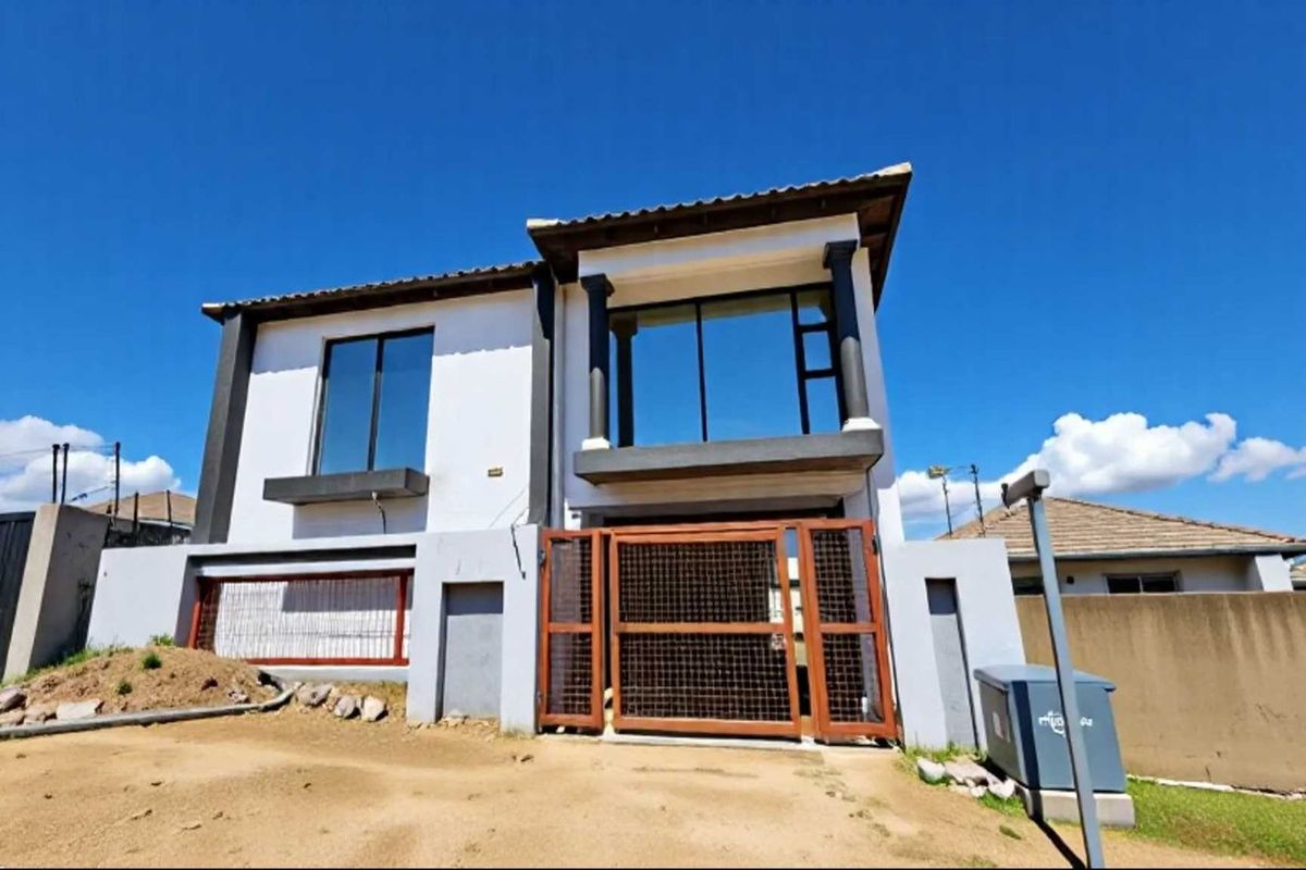 House For Sale in Riverside View - Photo 3