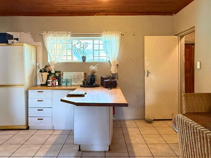 House For Sale in Kleinbaai - Photo 6
